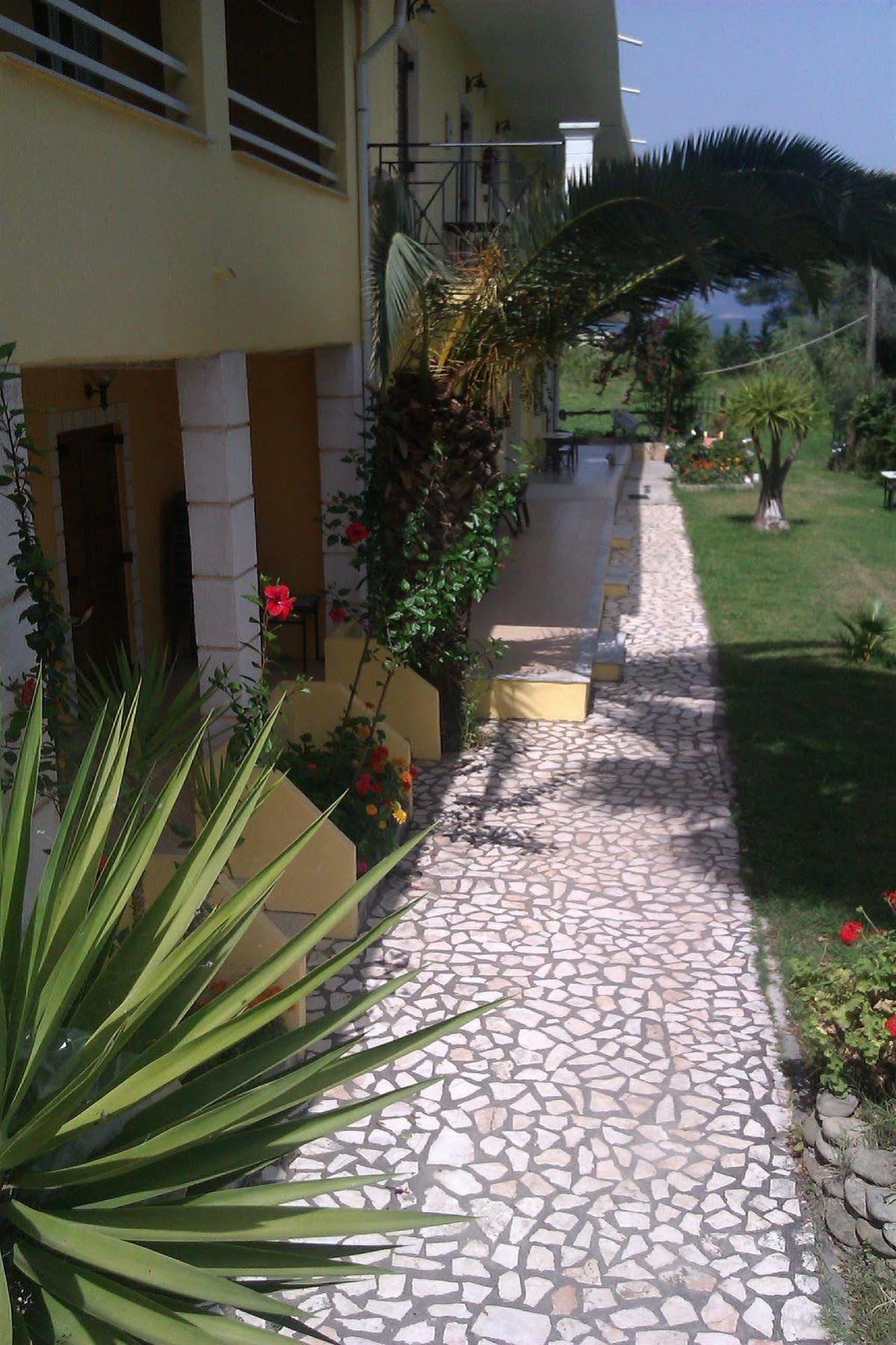 Athina Apart otel Kávos Dış mekan fotoğraf