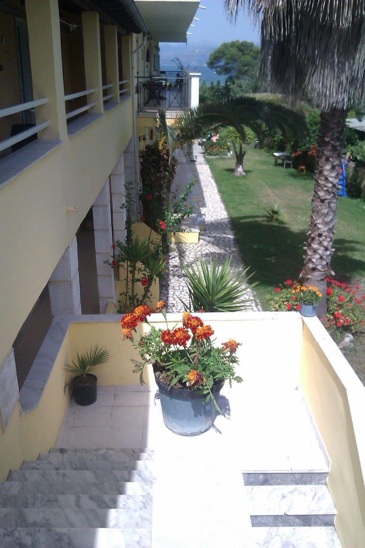 Athina Apart otel Kávos Dış mekan fotoğraf